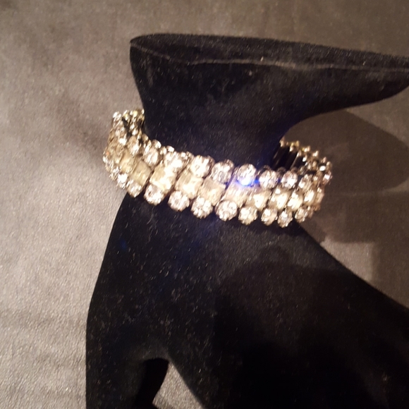 Vintage Rhinestone Bracelet - Picture 3 of 5